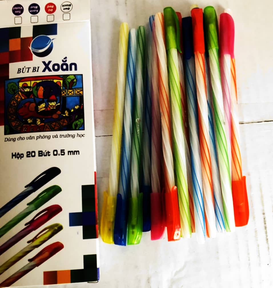 Combo hộp 20 cây bút bi Xoán ngòi 0,5-hàng chính hãng công ty Hoa Việt