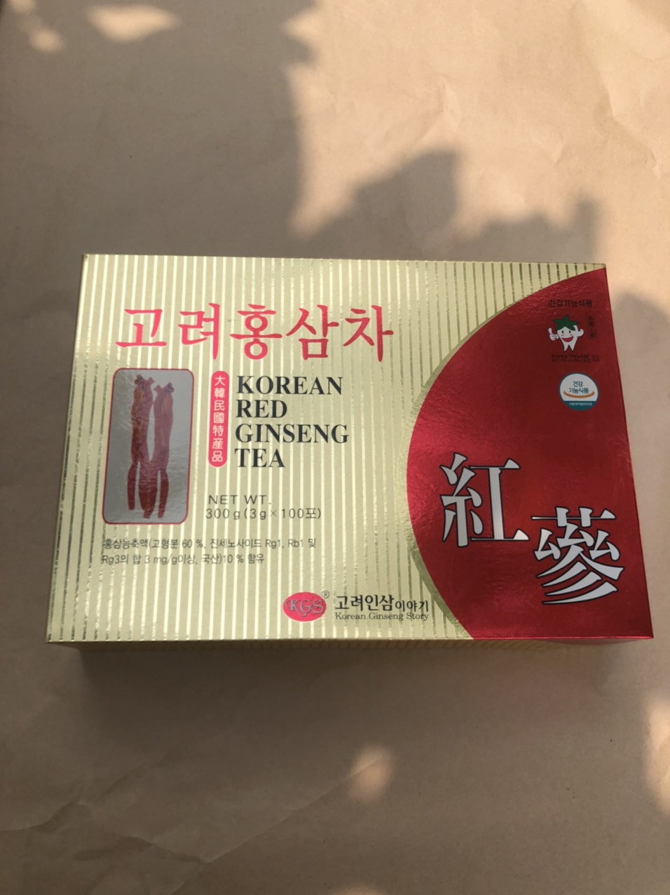 Trà hồng sâm hàn quốc kgs 300gr,giúp giảm mệt mỏi đầu óc minh mẫn hơn. mỹ anh nhi shop