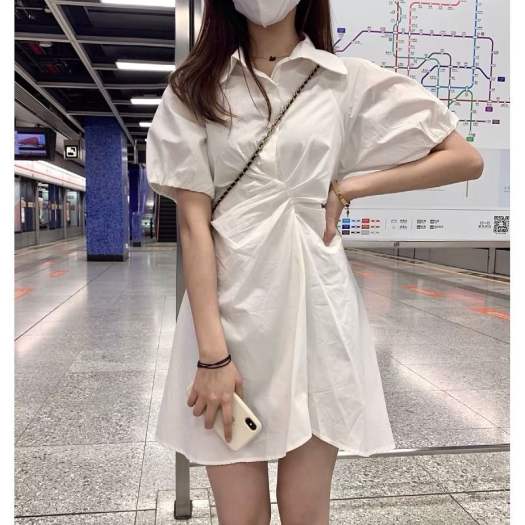IELGY Đầm Trắng Eo Cá Tính Thiết Kế Bất Đối Xứng Hàn Quốc