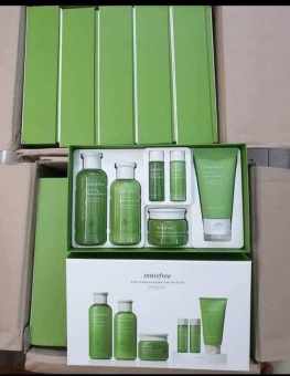 Sét bộ dưỡng da ngừa thâm mụn innisfree trà xanh 6 món Hàn Quốc