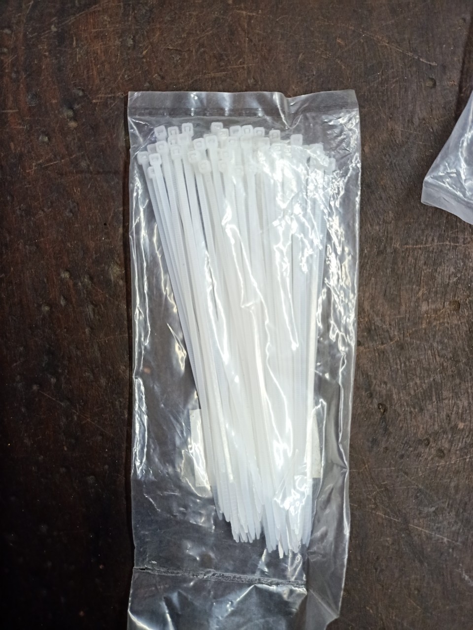 Dây rút nhựa 1.5 tấc - trắng
