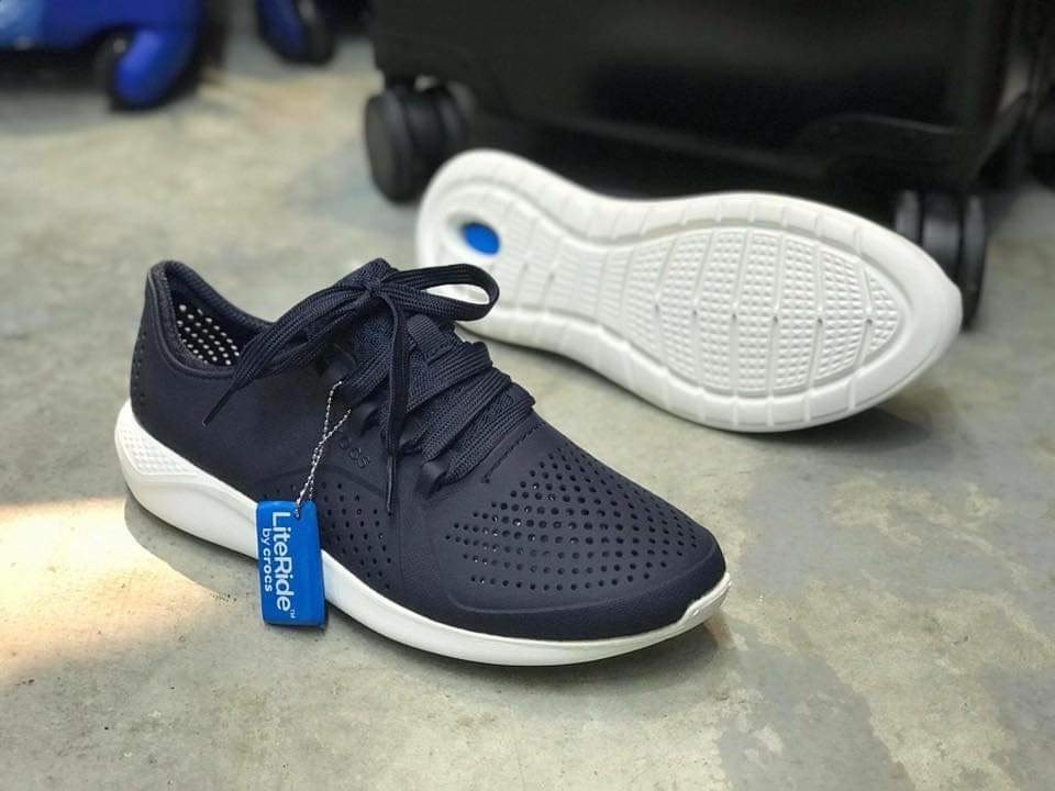 Giày nhựa đi mưa -crocs-literide-pacer cho nam màu xanh navy