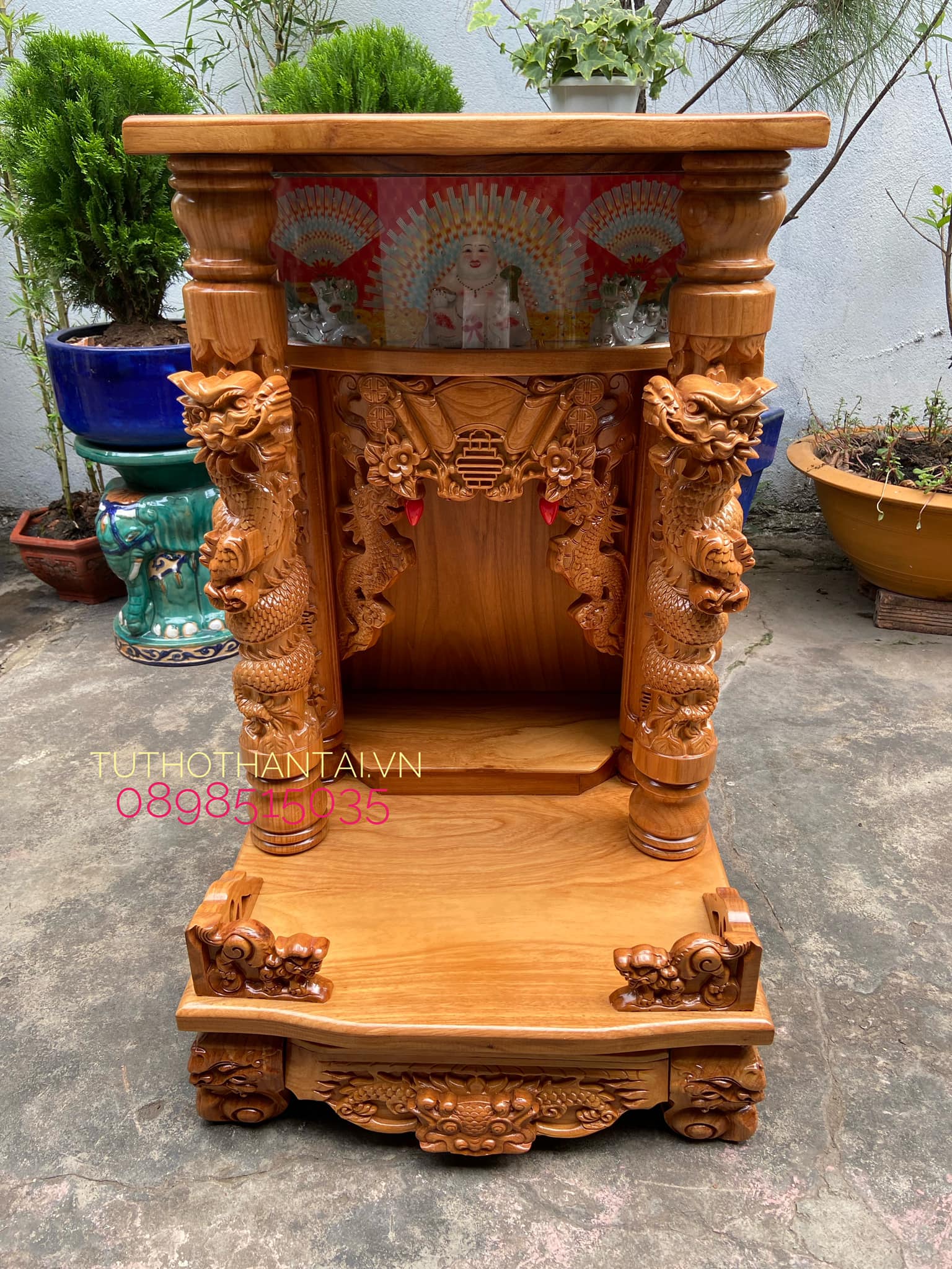 Bàn thờ thần tài ông địa, có hộp đèn, cột rồng cuộn 60 x 98cm ( Loại 1 )