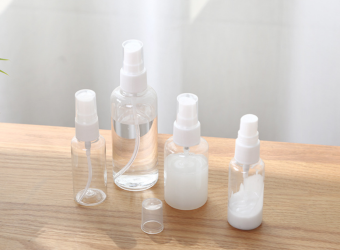 Một chai xịt phun sương chiết mỹ phẩm 30-50-100ml