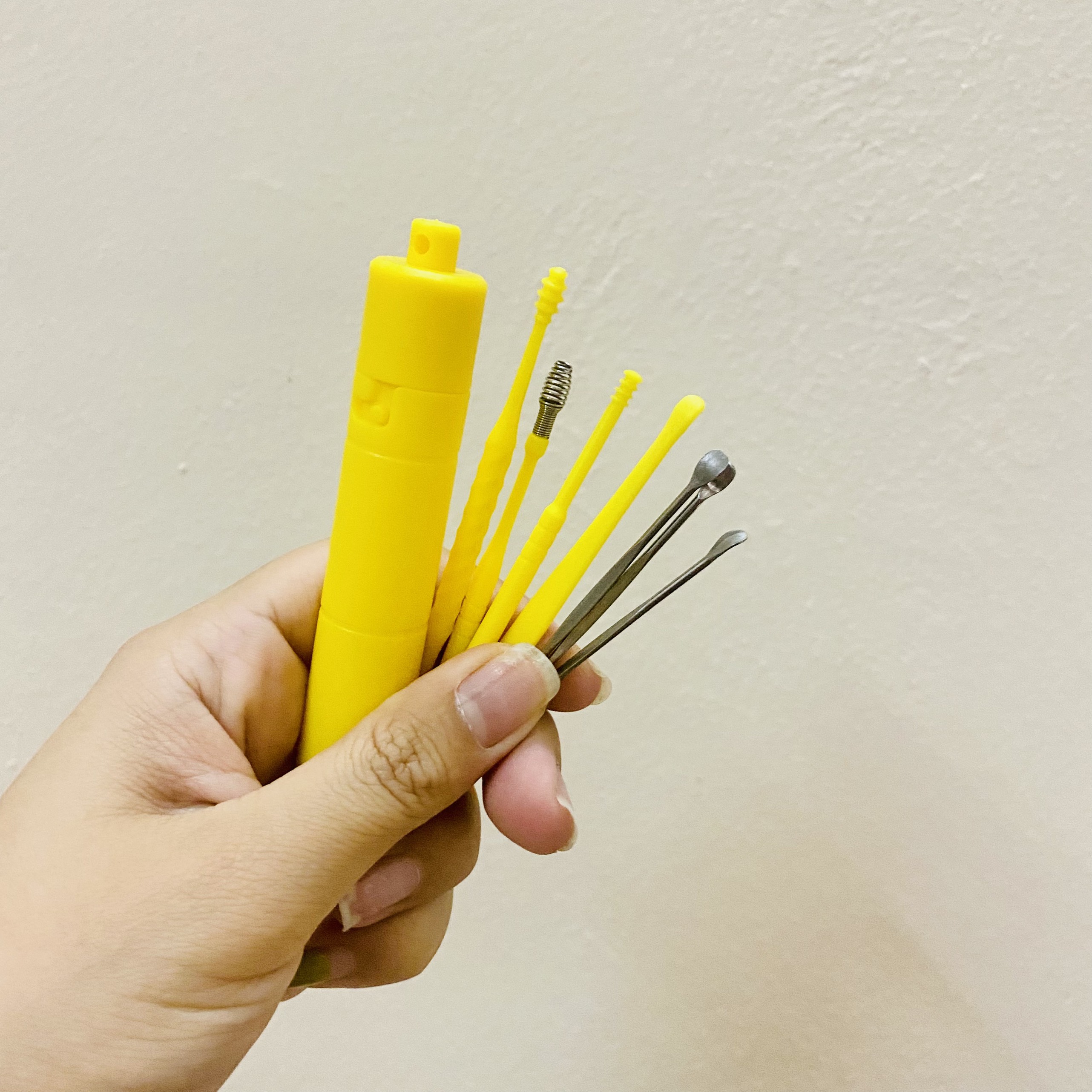 Bộ dụng cụ ngoáy tai 7 món, đồ lấy ráy tai tiện dụng nhỏ gọn cho gia đình kèm hộp đen/vàng. Shopdogiadung68