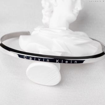 Khắc tay cặp đôi Vòng tay cuff CK titan không gỉ thiết kế đơn giản thanh lịch lắc tay đôi trang sức cao cấp