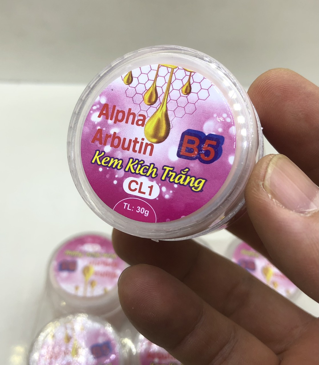 Kem kích trắng Cửu Long Alpha Arbutin 30g