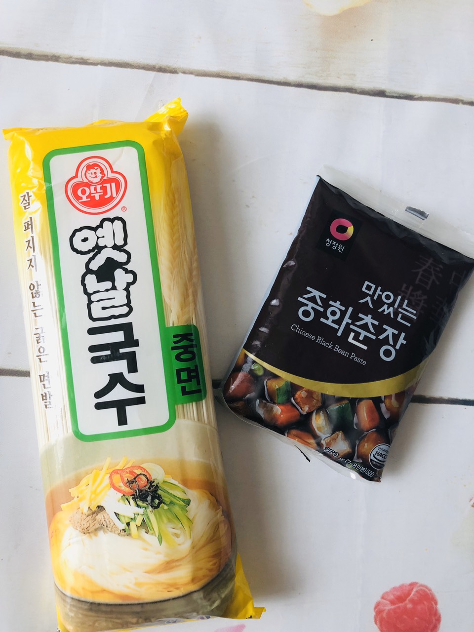 Combo 500g mì Hàn Quốc +250g sốt tương đen làm mì tương đen