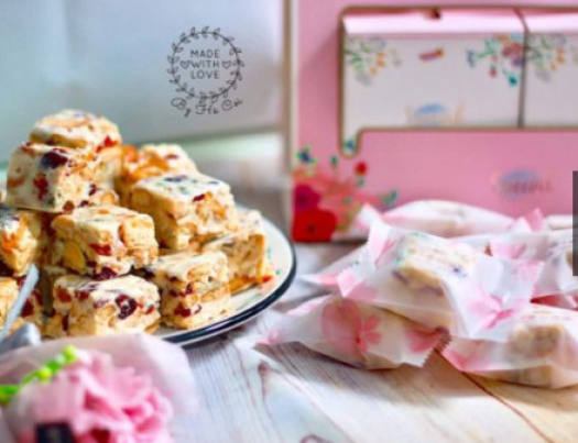 SET NGUYÊN LIỆU LÀM BÁNH BÔNG TUYẾT SIÊU NGON + TẶNG 35 TÚI ĐỰNG KẸO BÔNG TUYẾT