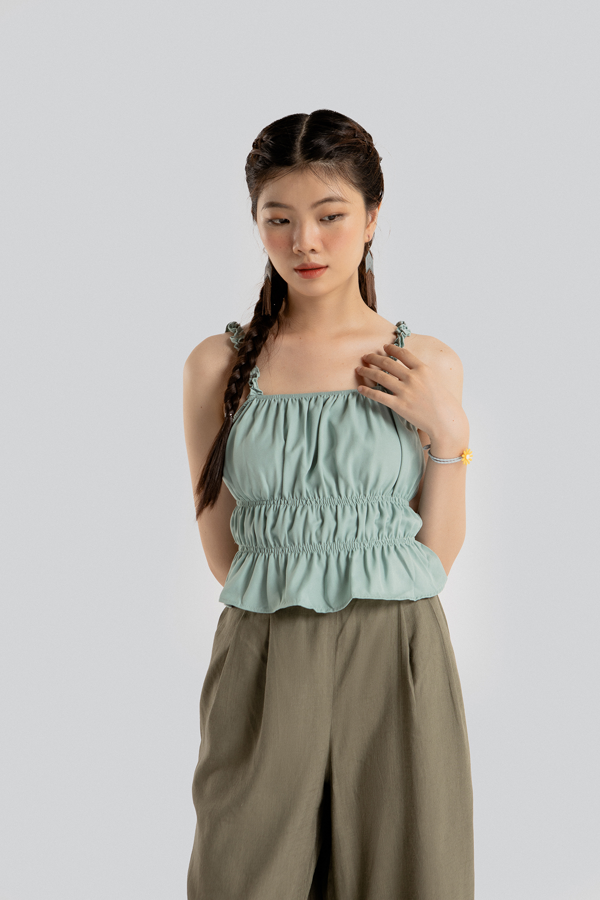 Áo 2 dây Maybi ôm cotton mịn vàng bèo nhún eo