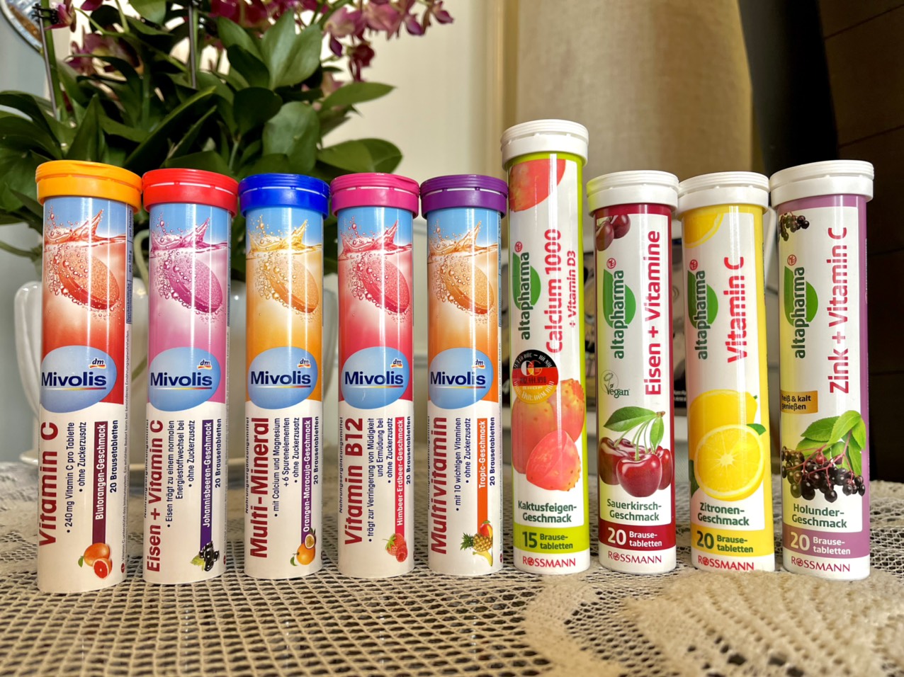 Viên sủi MIVOLIS Giải khát, bổ sung vitamin và khoáng chất, lọ 20 viên.