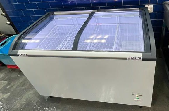 glass top chest freezers