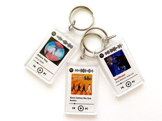 Móc khóa handmade bài hát Spotify theo yêu cầu