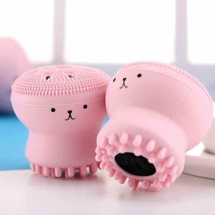 Bạch tuộc rửa mặt và tạo bọt - uc