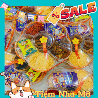 SET KHÔ LỤC VỊ HOA MAI TẾT có khay này nhâm nhi ly trà đãi khách thì còn gì bằng- VỪA SANG-VỪA XỊN-ĐÃI KHÁCH HOẶC BIẾU THÌ KHỎI CHÊ Khô mực cán Khô gà lá chanh Khô heo cháy tỏi Khô bò sợi Chà bông Mực xé sợi hấp nước dừa Khay gầ