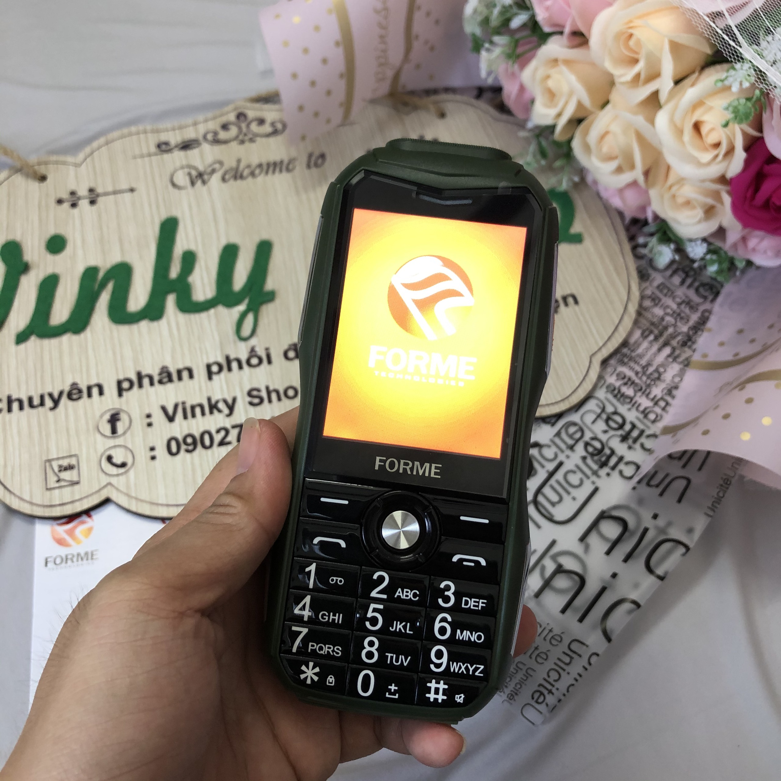 Điện Thoại Forme D777 2 sim pin 5800mAh có chức năng sạc pin cho máy khác mới Fullbox