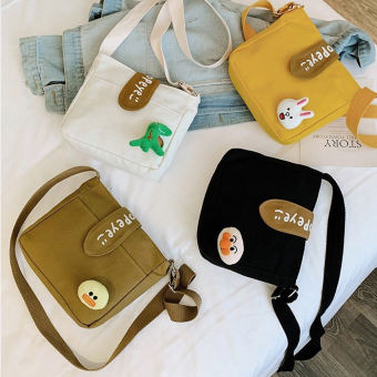 Túi messenger đeo chéo hoạt hình đáng yêu dành cho nữ chất canvas dễ sử dụng Liang