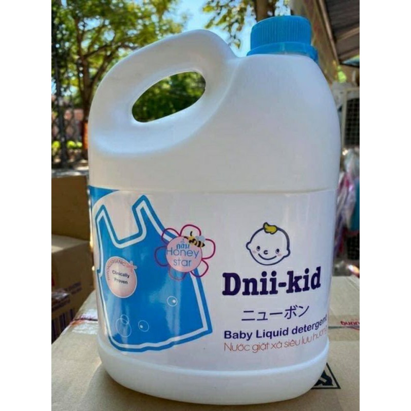 Nước giặt xả dnii - kid can 3,6l hang cong ty