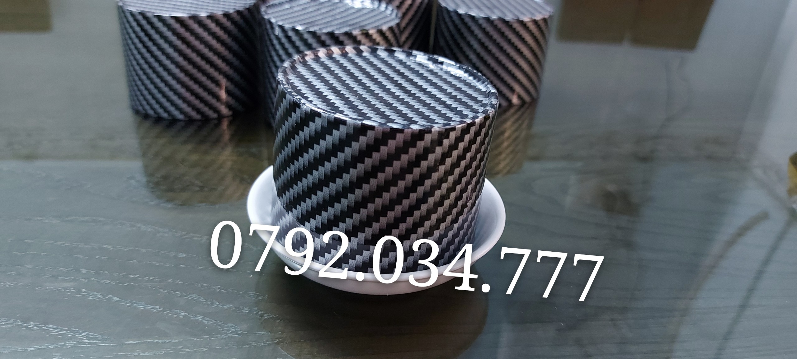 Nắp lắc tài xỉu/xí ngầu bọc decal cacbon siêu đẹp/ nắp tài xỉu bọc decal cacbon