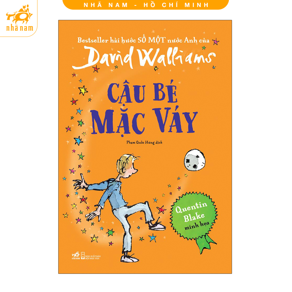 Sách - cậu bé mặc váy