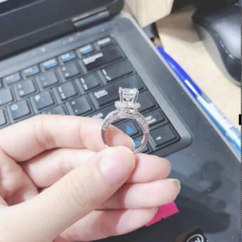 Givishop - N2107120 - Dùng Đi Tiệc Tôn Lên Vẻ Đẹp Của Phụ Nữ , các mẫu nhẫn vàng đẹp, nhẫn vàng ý đẹp, nhẫn vàng ý nữ đẹp, nhẫn cặp vàng pnj