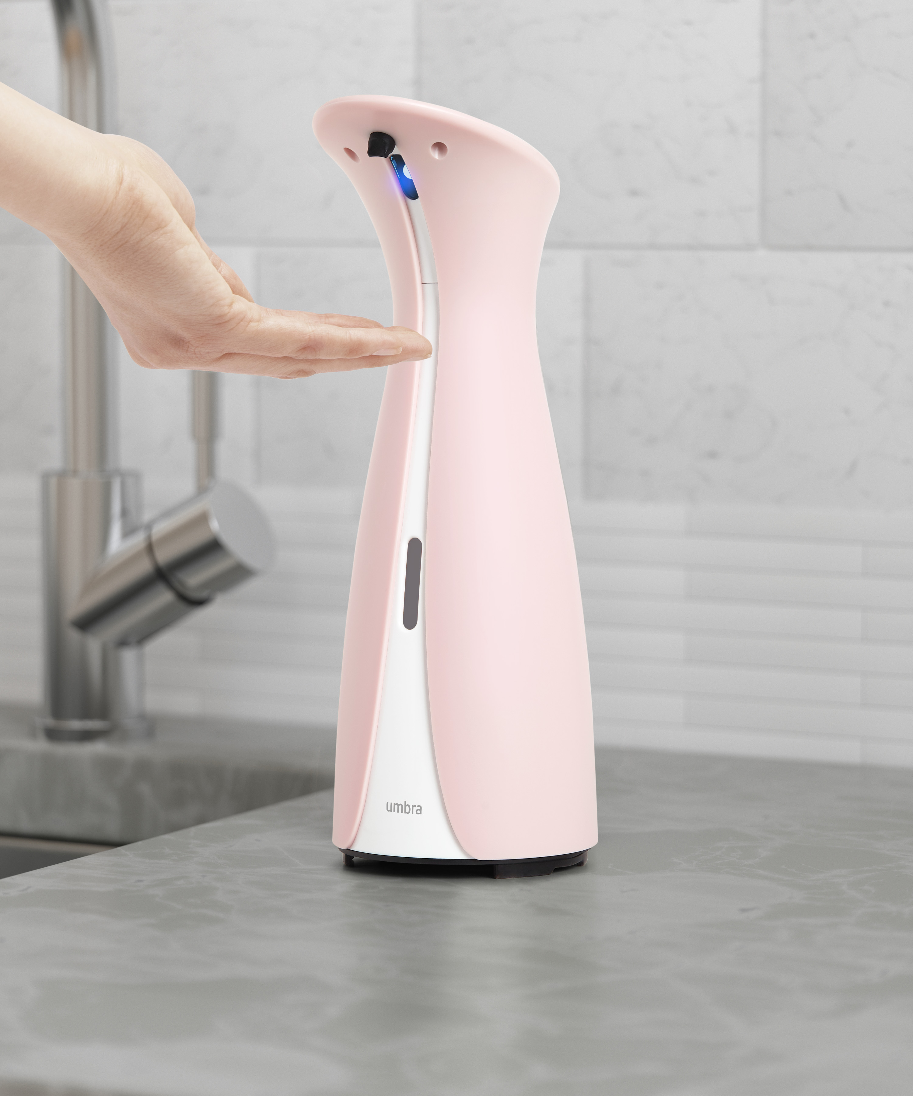 Umbra Otto Automatic Soap Dispenser 8.5oz - Blush Pink/White