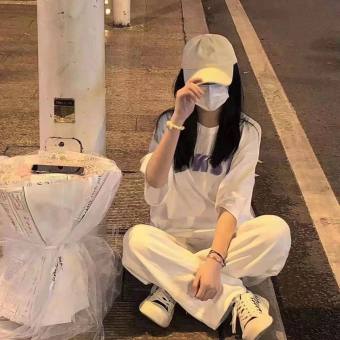 QUẦN ÁO NỮ, SET ÁO THUN TRẮNG OWSI KÈM QUẦN KAKI TRẮNG