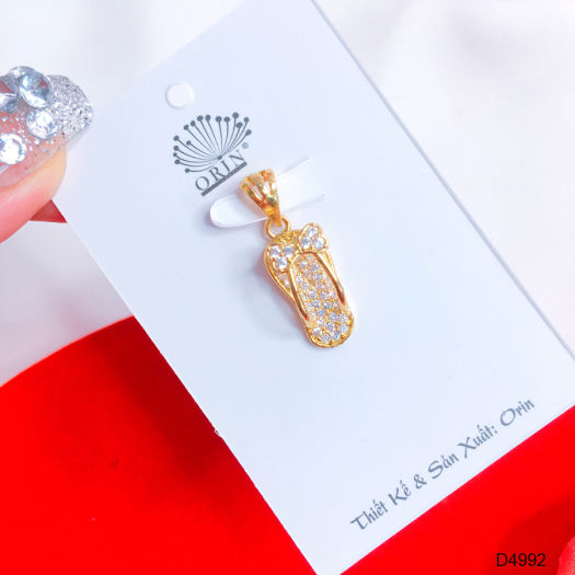 Mặt dây chuyền nữ hình chiếc dép cài nơ đính đá thiết kế cao cấp Orin D4992 - Long Tien