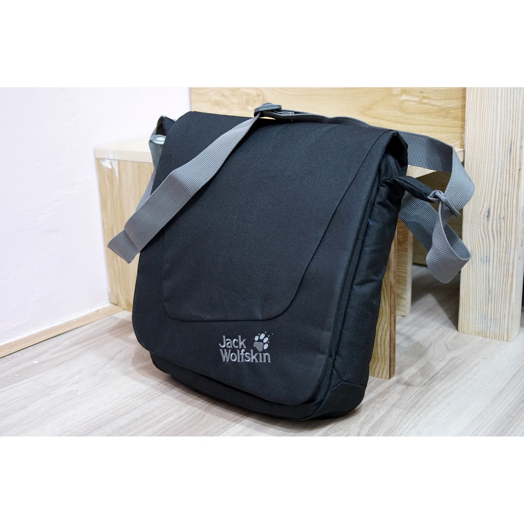 Túi Đeo Chéo Jack Wolfskin Rosebery- Hình Thật