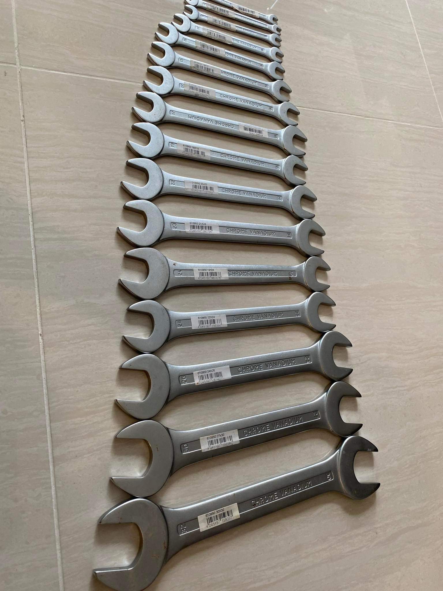 Bộ 16 cờ lê 2 đầu miệng holex-hoffmann mã 610950