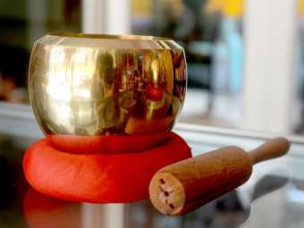 Chuông Huế tụng Kinh-Nhiều cỡ