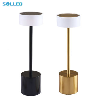 Solled LED LED Đèn bàn cảm ứng có thể sạc qua USB bảo vệ mắt 3 màu sắc mờ dần đèn ban đêm đèn bàn