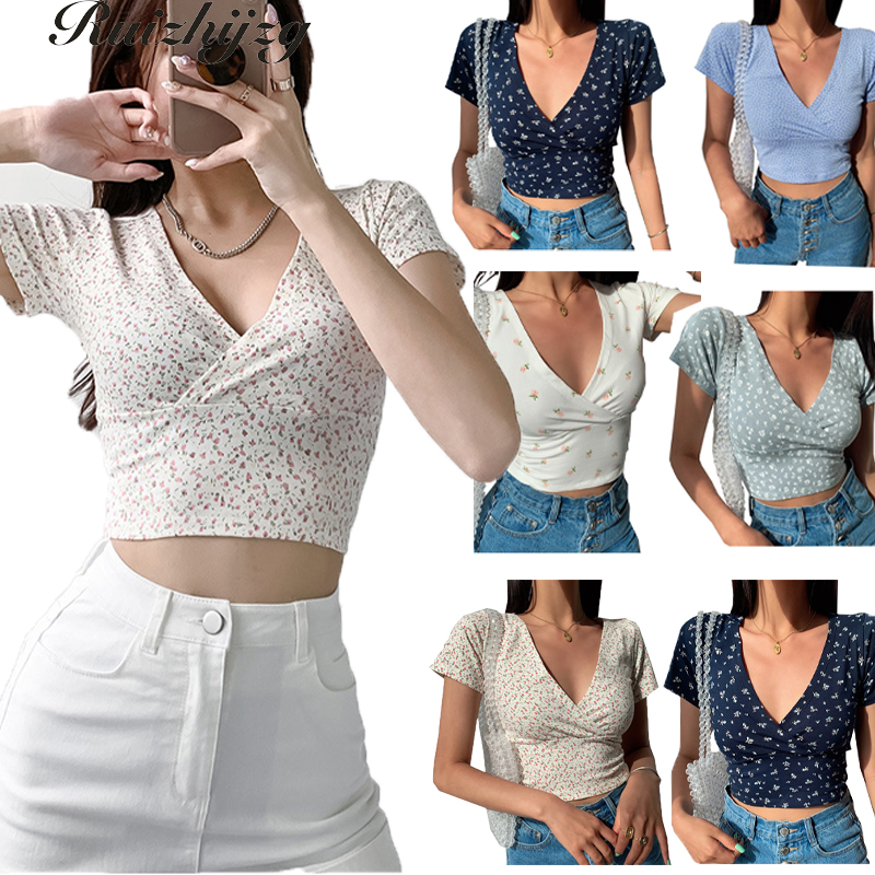 white v neck crop top long sleeve