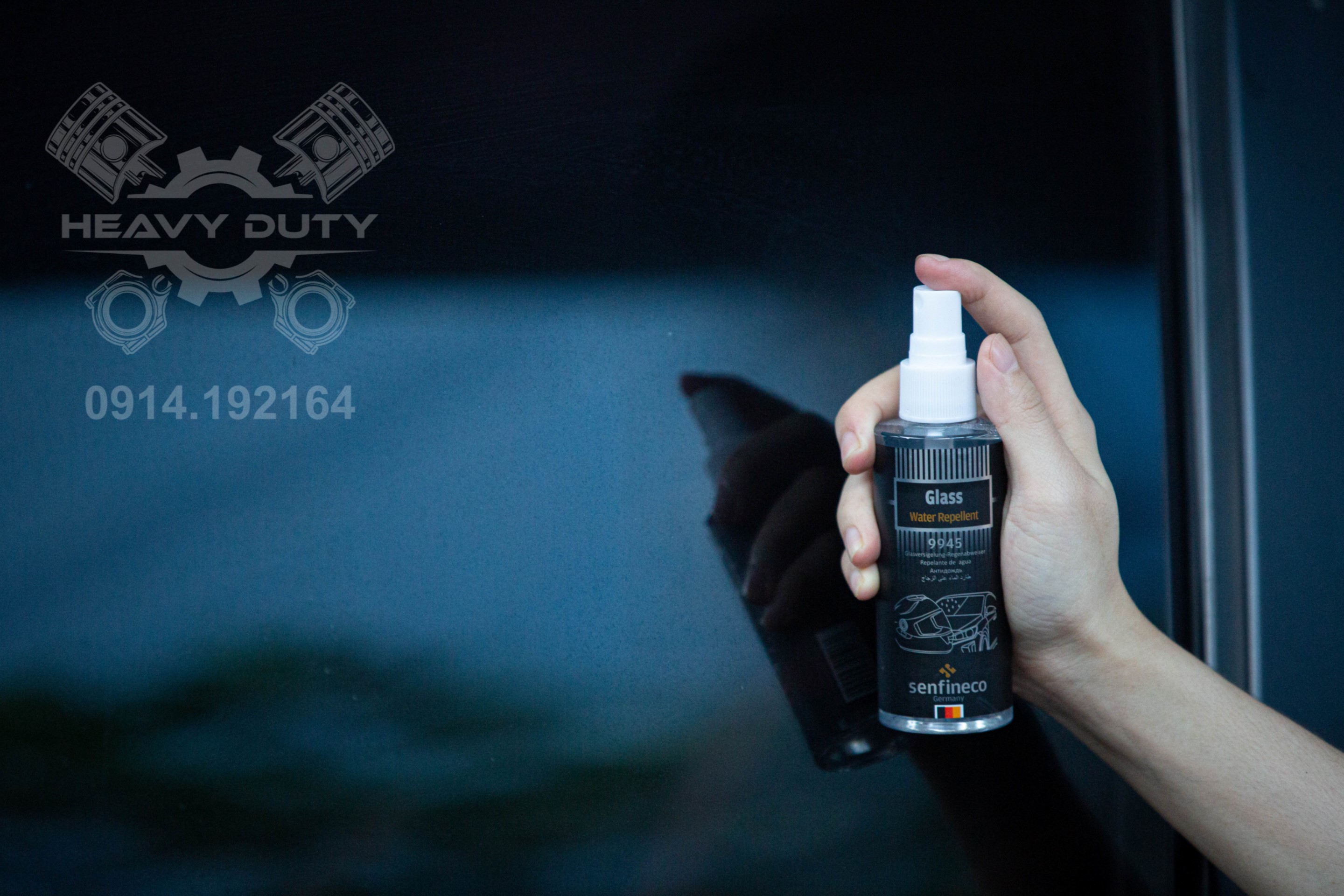 Senfineco 9945 Xịt Chống Bám Nước Cho Kính Tạo Hiệu Ứng Lá Sen - Glass Water Repellent [100ML]