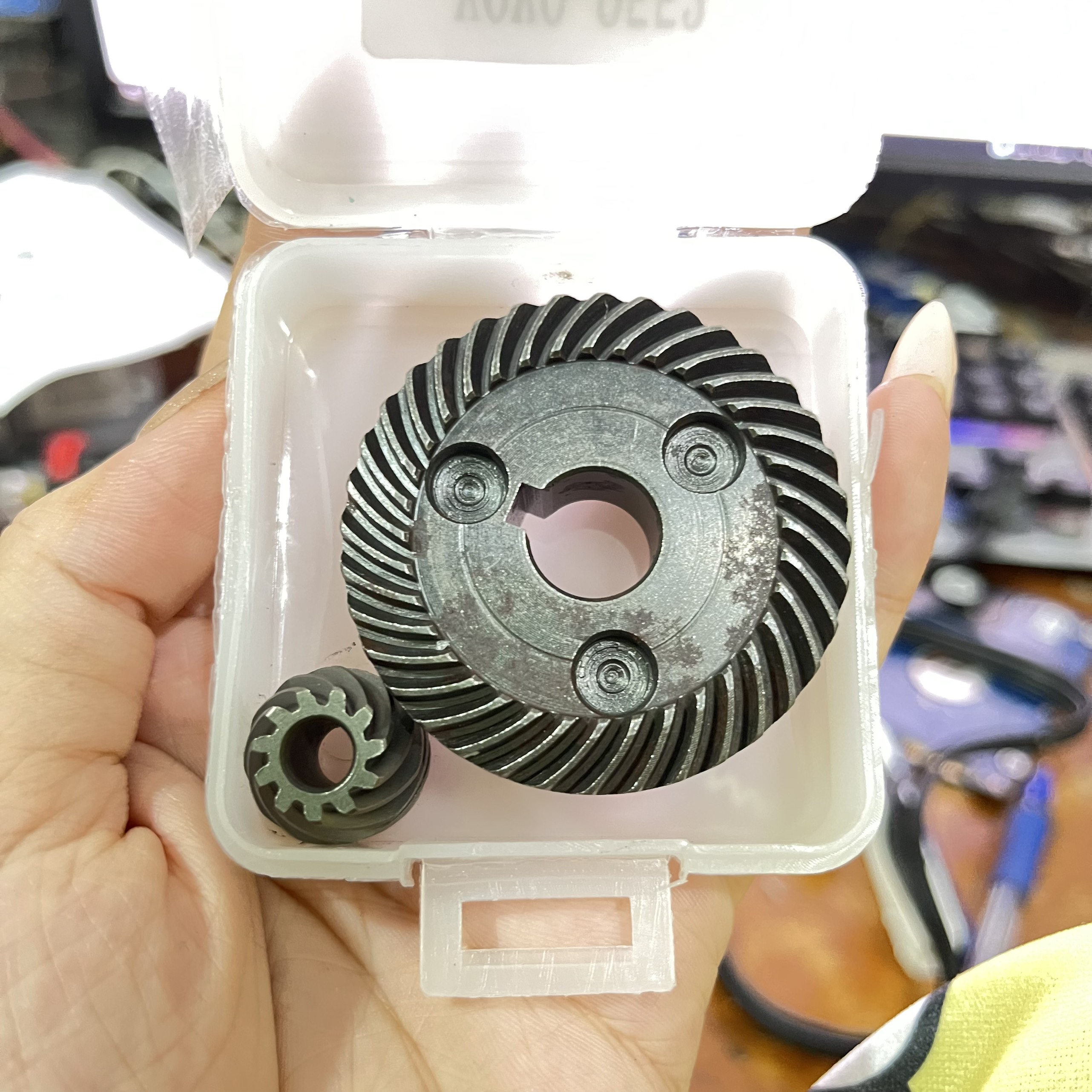 Bộ bánh răng máy mài ma ki ta 9553/9556 - loại 1