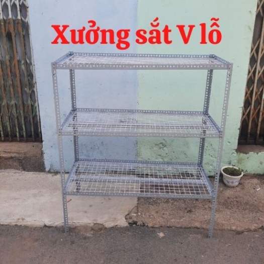 kệ vỉ sắt v lỗ 3 tầng ( khổ Cao 100cm x R 30cm x Dài 100cm).kệ đa năng dạng vỉ