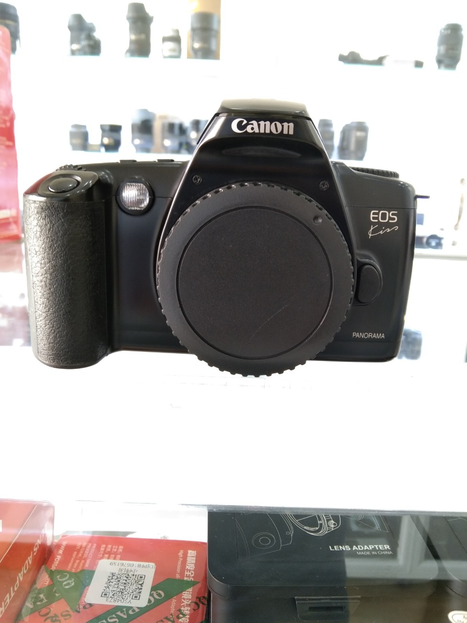 MÁY ẢNH FILM CANON EOS KISS ĐEN