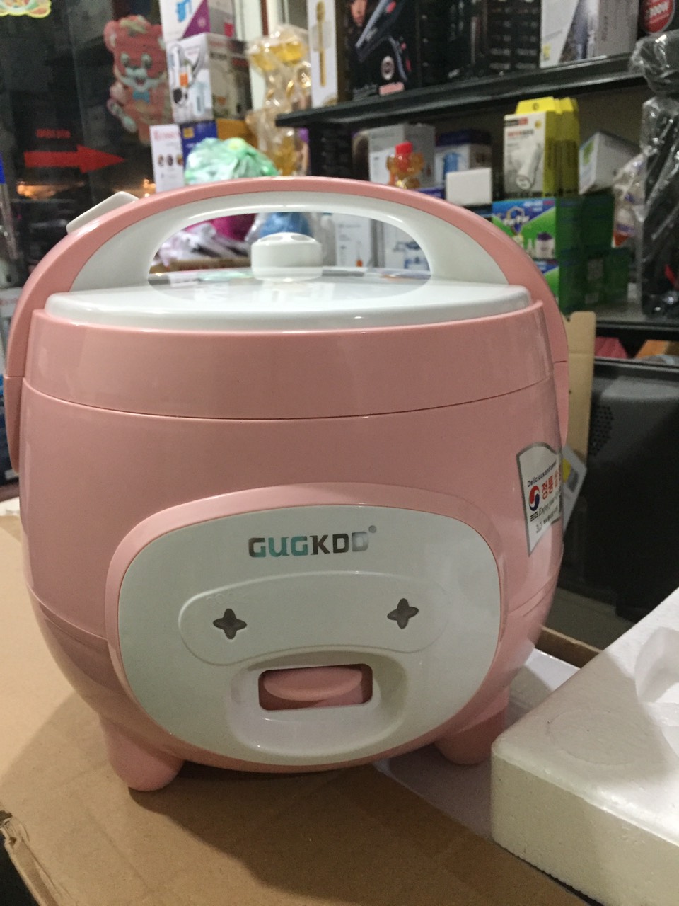 Nồi cơm cuckdo dung tích 1,8 lít -Điện Tử Xinh Uyênn.