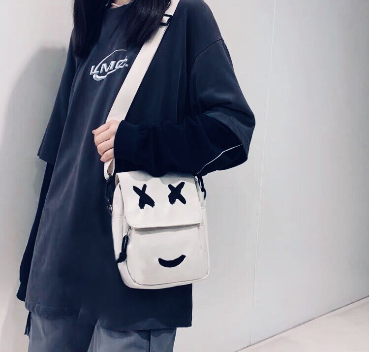 [ FREESHIP ] Túi đeo chéo nam nữ unisex thời trang cá tính, năng động, túi nam, túi nữ chất canvas đi chơi, đi biển cực cool [ TÚI MẶT CƯỜI]