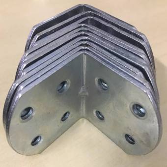 Ke giường 4X4cm dà 5p - ke góc vuông 8 lỗ