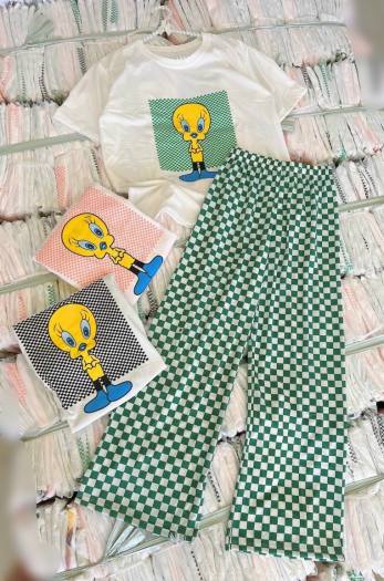 SET BỘ ĐỒ CHẤM TRẮNG ĐEN BÒ SỮA Siêu Hot nhất hiện nay siêu xinh mặc đi chơi hay ở nhà đều đẹp M6886