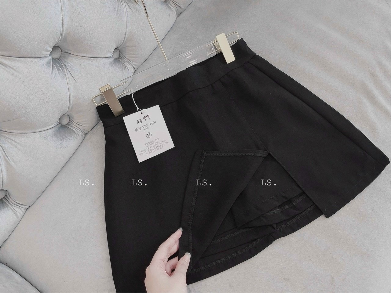Quần váy nữ xẻ đùi vải tuyết mưa có quần trong cực hot.