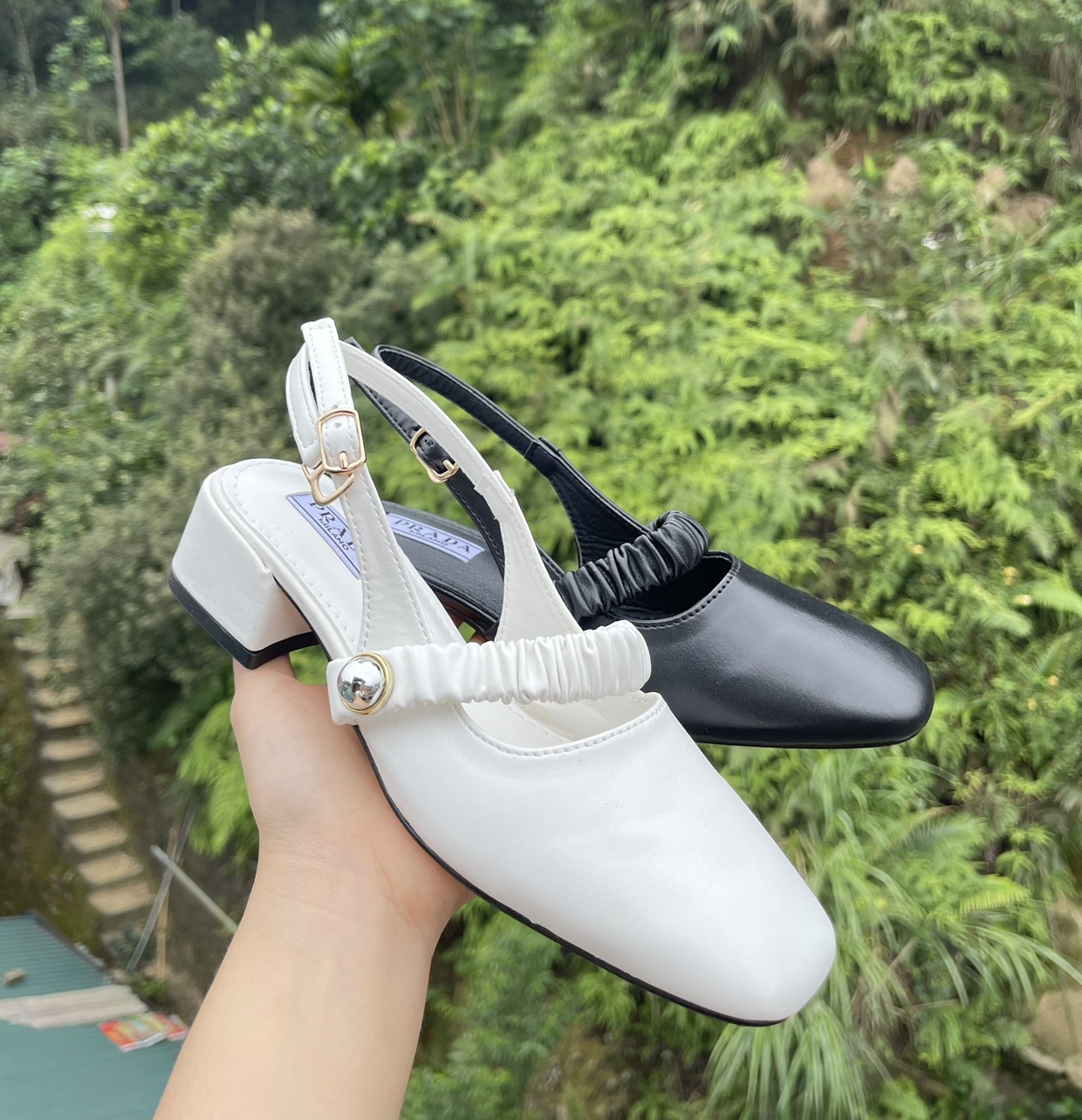 Sandal bít mũi vuông chun nhún ngang hở gót - 3P
