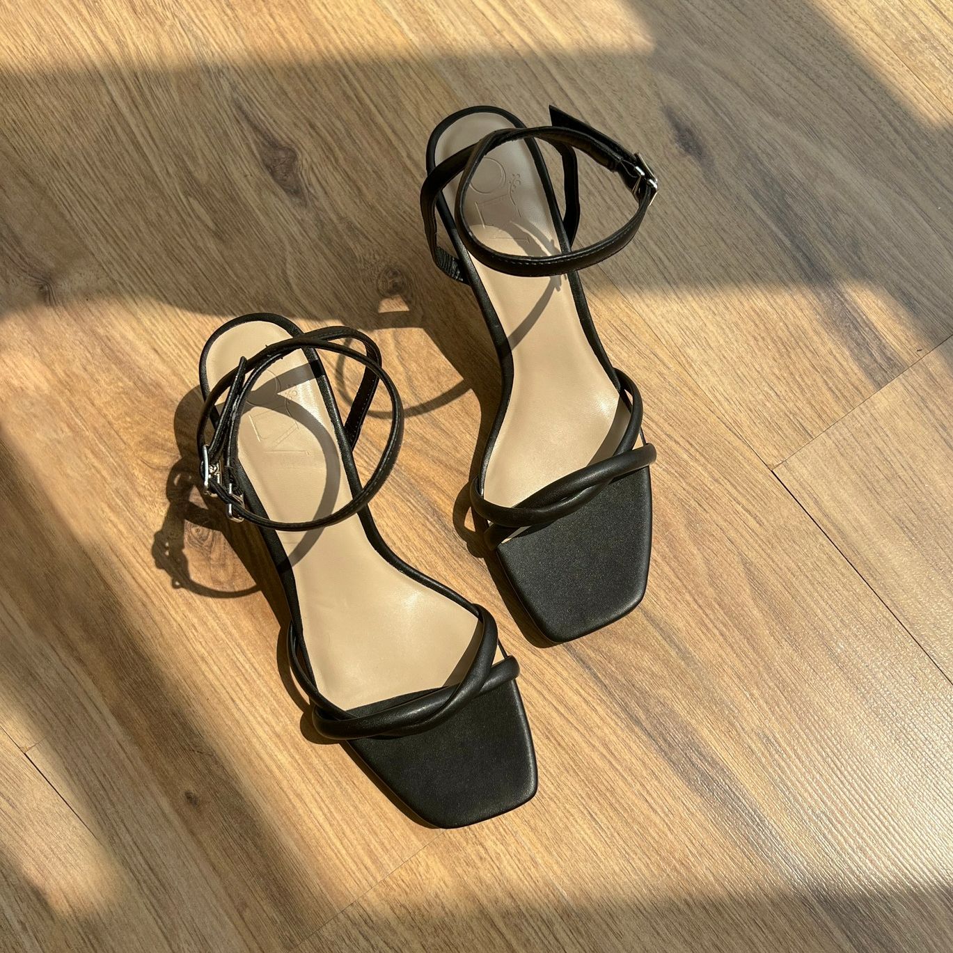 Olv - giày cross strappy heels