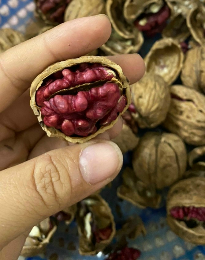 Hạt óc chó đỏ nhập khẩu 500g