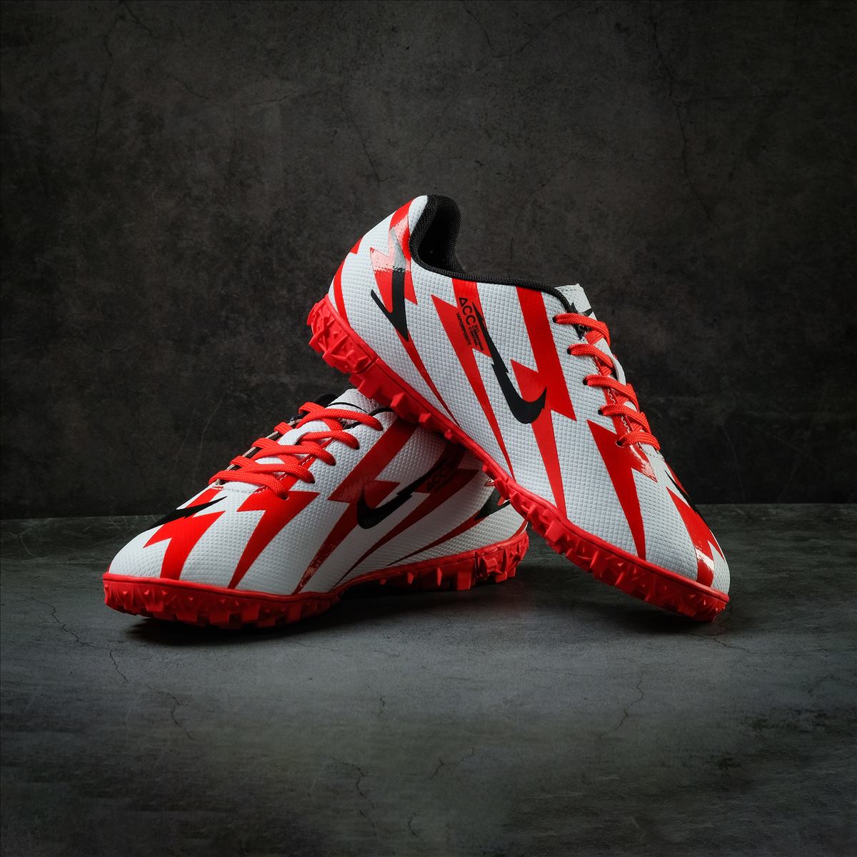 Giày bóng đá trẻ em mercurial super cr7 trắng đỏ .