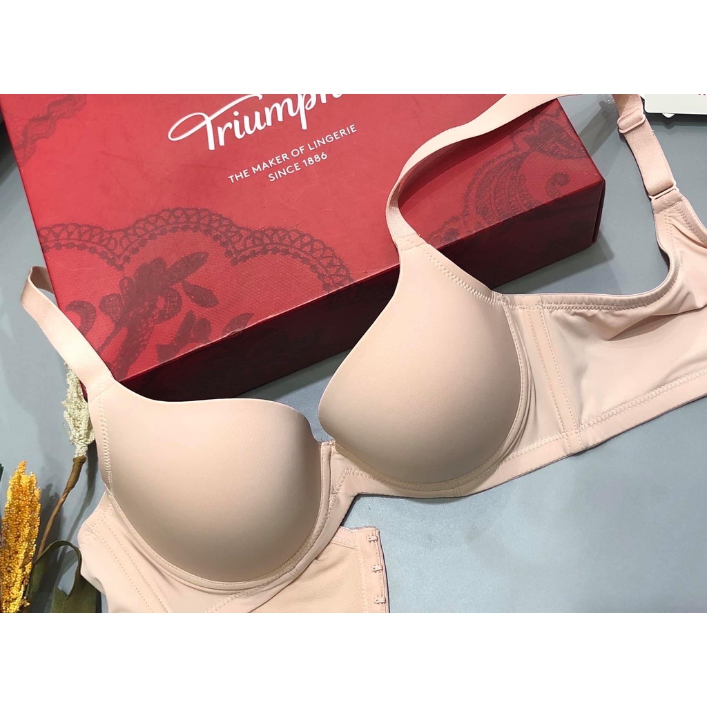 Triumph Simply Everyday Basic Wired Push Up Bra With Detachable Straps  10188663