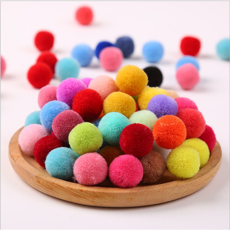 Quả Pompom phụ kiện handmade 75k
