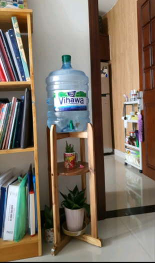 Kệ Gỗ Để Bình Nước 20 Lít Cao Cấp - Gỗ Tràm Chắc Chắn Bền Đẹp Sang Trọng Mọi không Gian Nhà Bạn