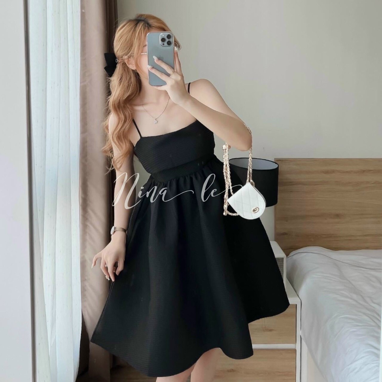 Đầm hai dây đính nơ lưng cực xinh